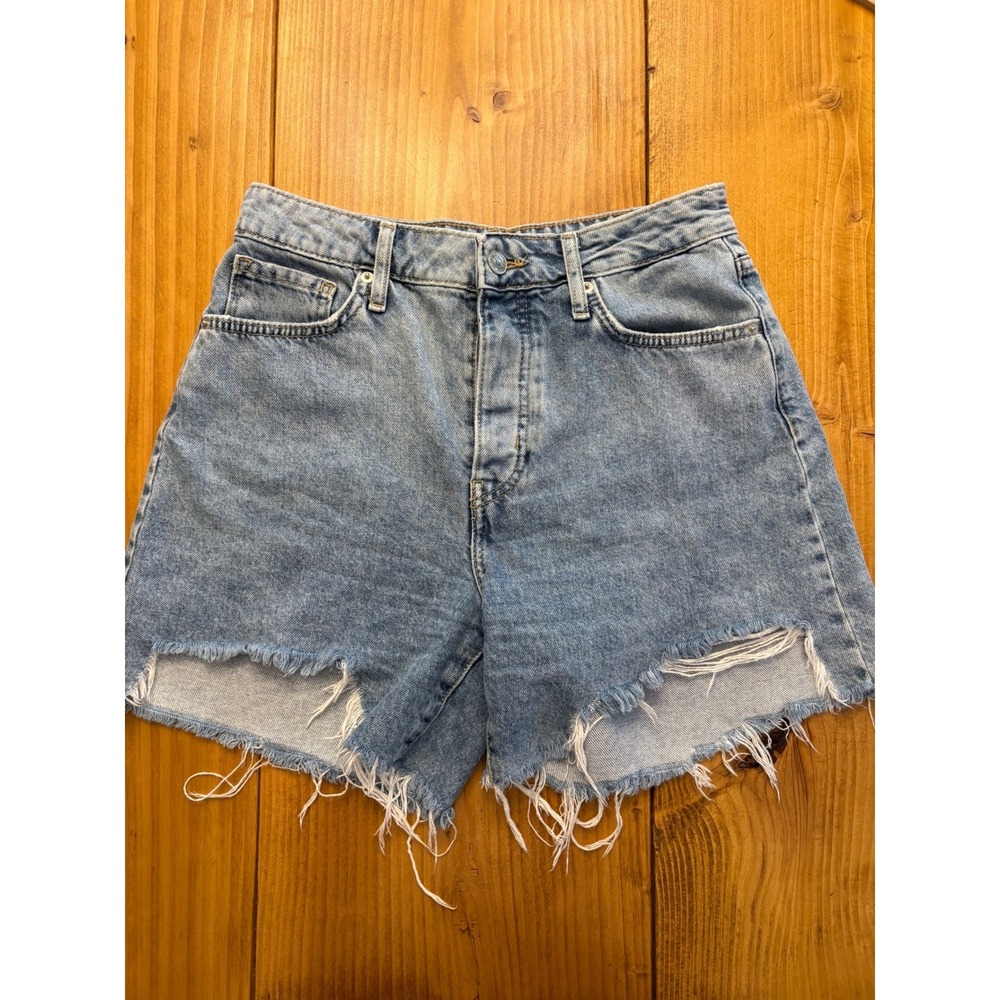 Forever 21 Premium Womens Denim Shorts size 26 Light Wash Distressed High Rise